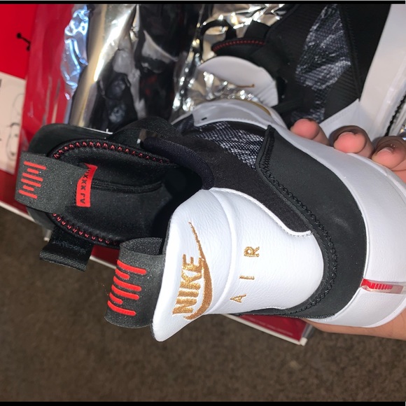 Nike-Air-Jordan-XXXIII  Black-Camo-Gold-Mens - Picture 4 of 7